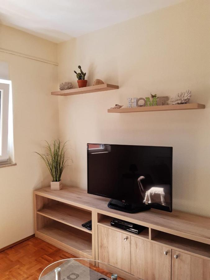 Toni Apartment Водице Екстериор снимка