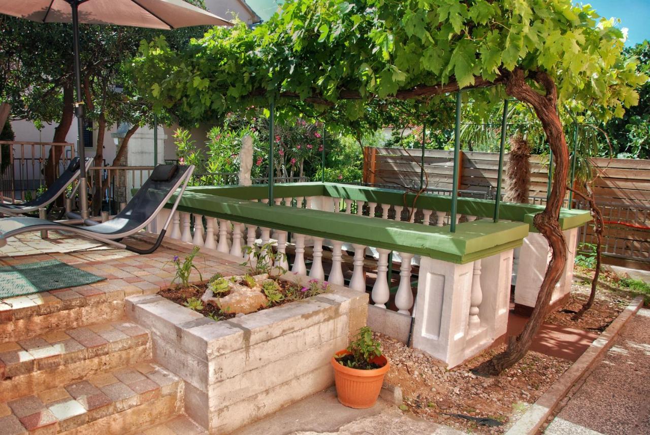 Toni Apartment Водице Екстериор снимка