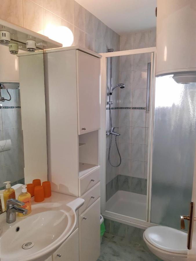 Toni Apartment Водице Екстериор снимка