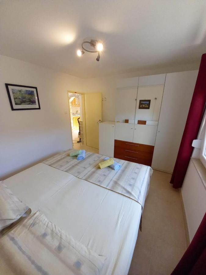 Toni Apartment Водице Екстериор снимка